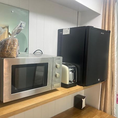 גילדפורד Addison B&B מראה חיצוני תמונה