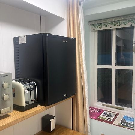 גילדפורד Addison B&B מראה חיצוני תמונה