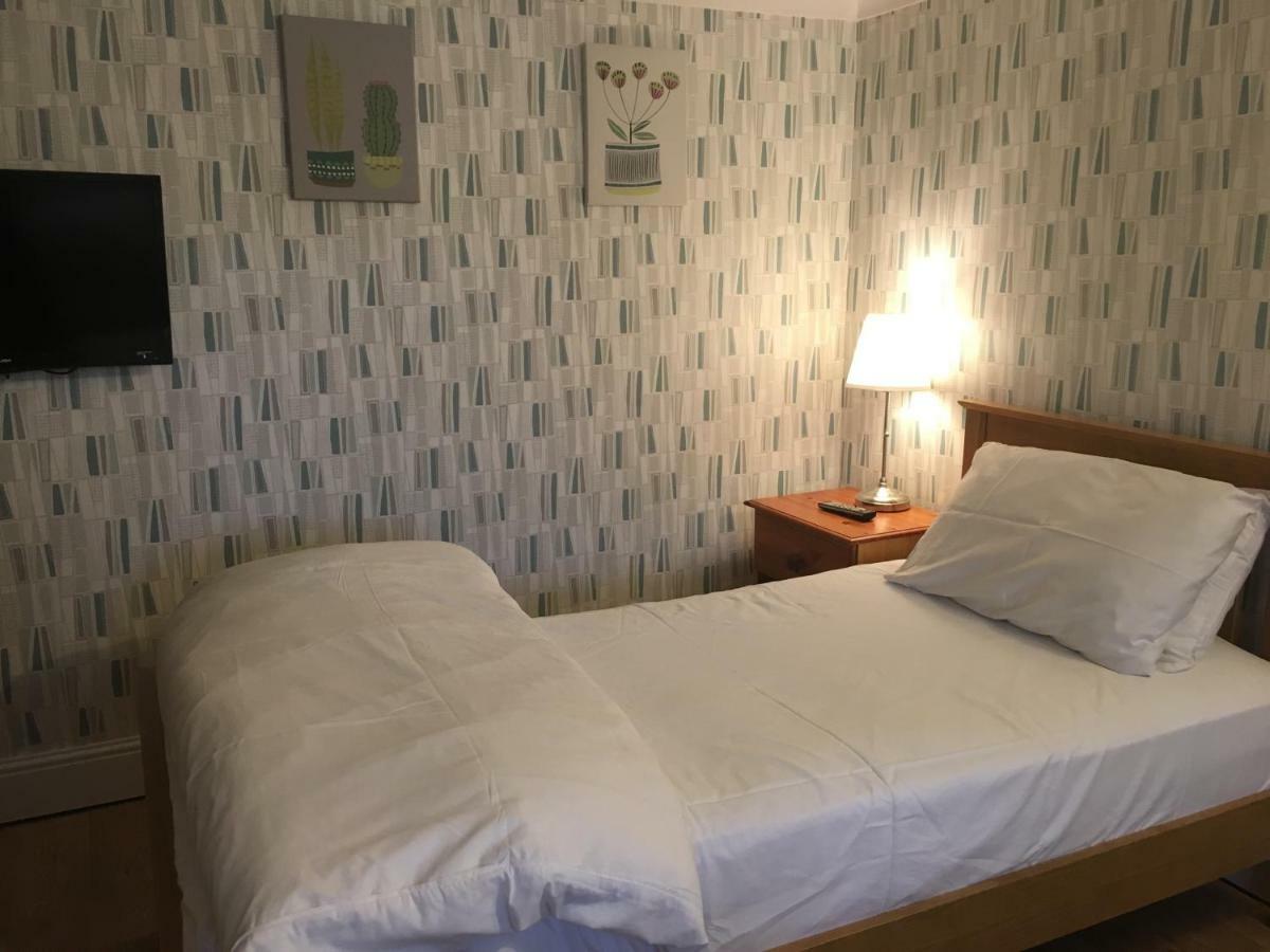 גילדפורד Addison B&B מראה חיצוני תמונה
