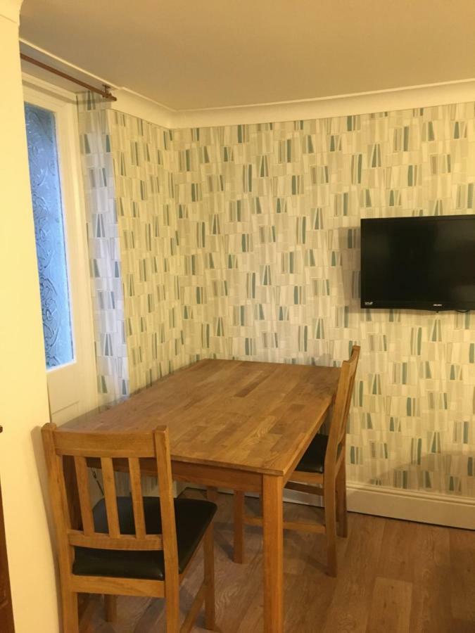 גילדפורד Addison B&B מראה חיצוני תמונה